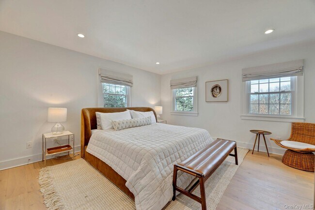 Building Photo - 110 Sleepy Hollow Ln