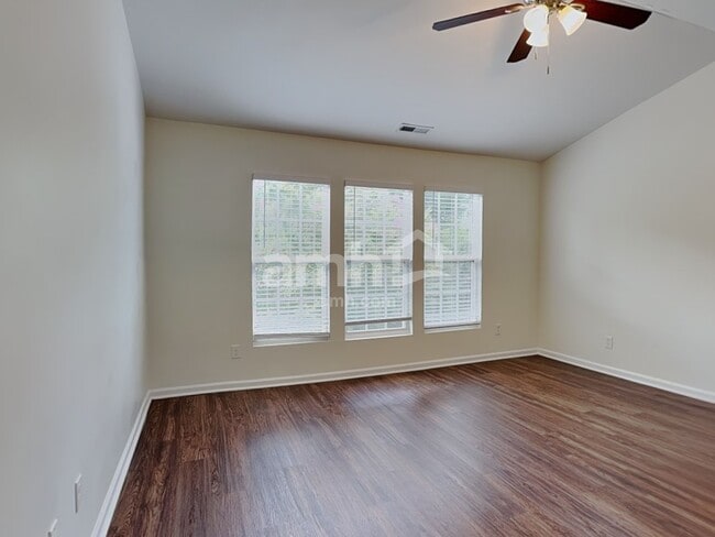 Building Photo - 5114 Wetlands Dr