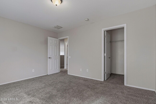 Building Photo - 9444 W Hubbell St