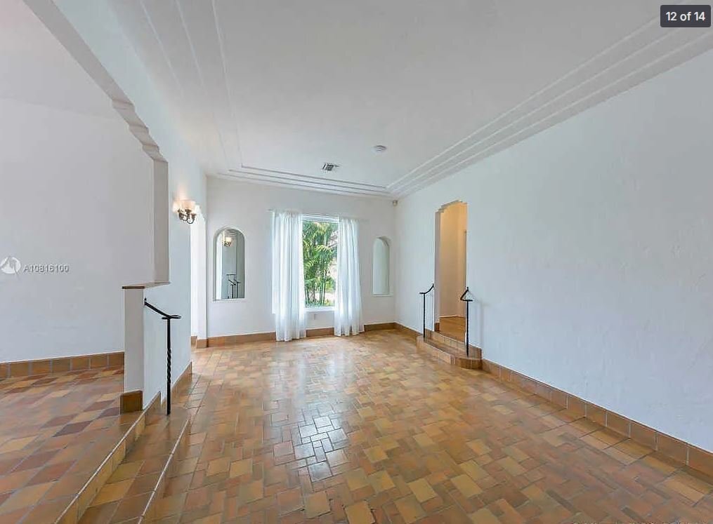 Building Photo - 1082 NE 89th St