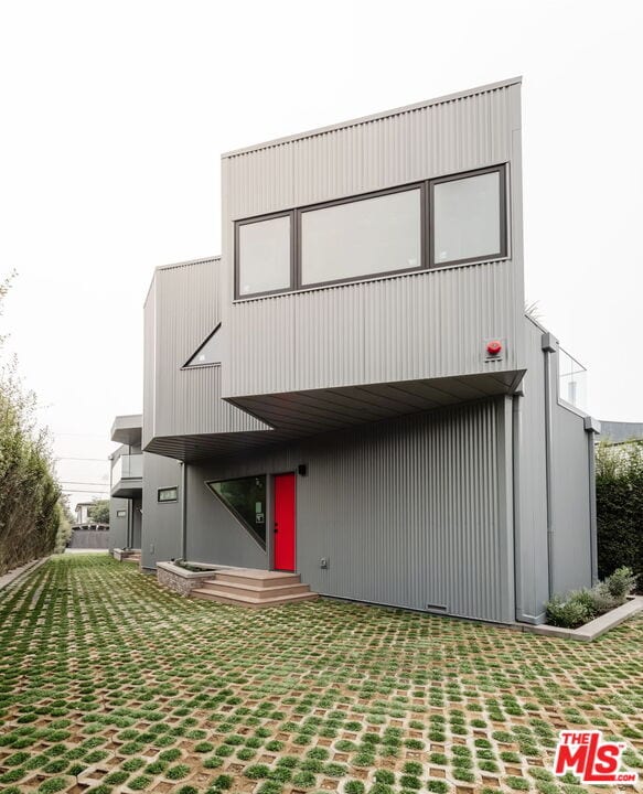 Building Photo - 340 Indiana Ave