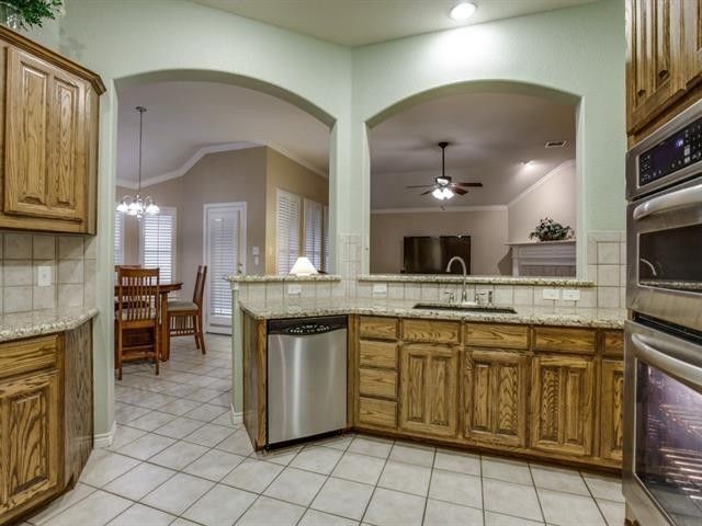 Kitchen - 5637 Bandit Dr