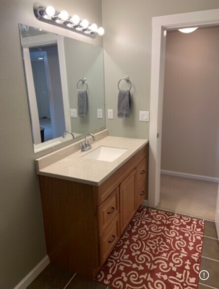 Bathroom - 823 E Lakeshore Dr
