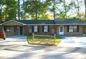 Building Photo - 821 Sandpiper Dr
