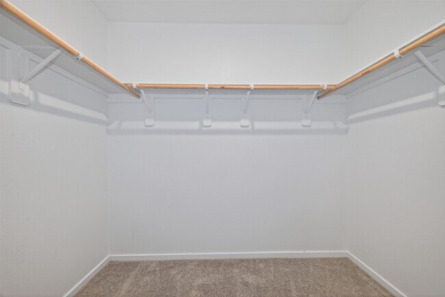 Building Photo - 3081 Majestic Sunrise Dr