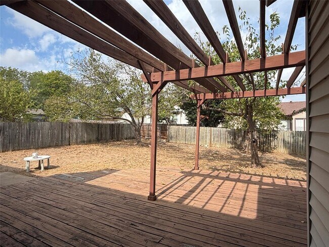 Building Photo - 2139 Cervin Blvd