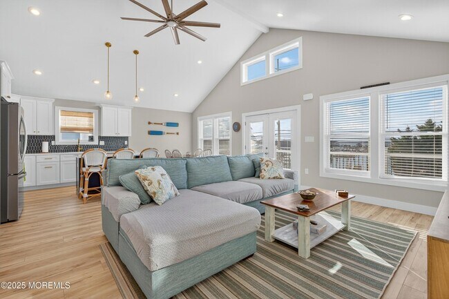 Building Photo - 3255 Goa Way