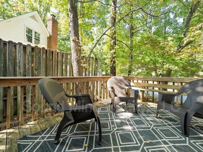 Building Photo - 3600 Ladywood Ct