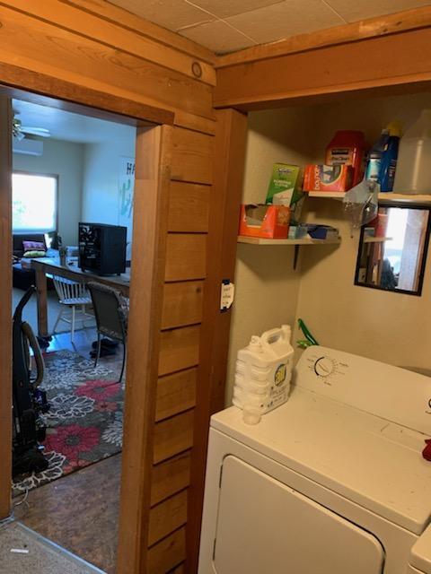 Laundry room area - 429 NW 17th St