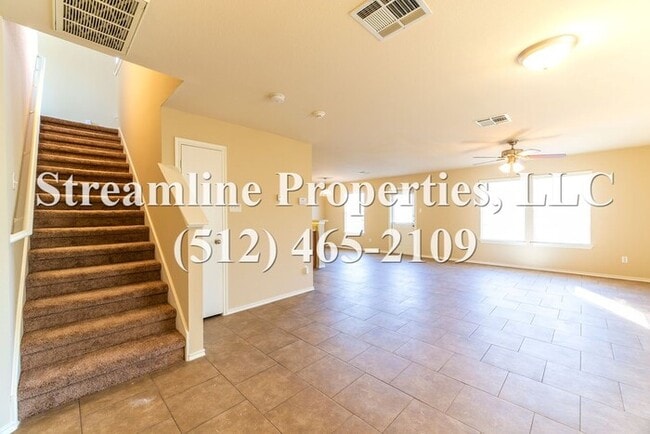 Building Photo - Beautiful 4 bedroom home in Del Valle!