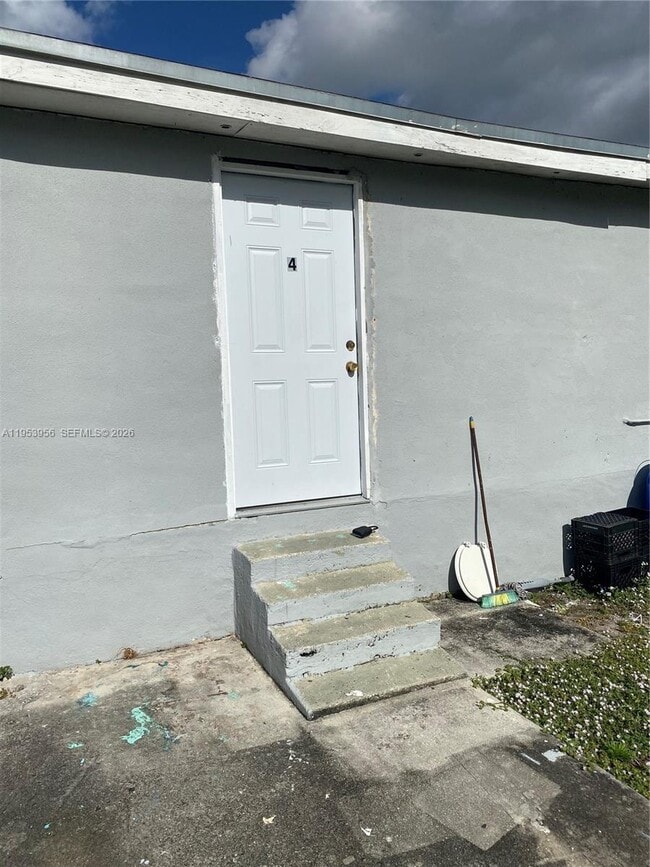 Building Photo - 1742 Ali Baba Ave