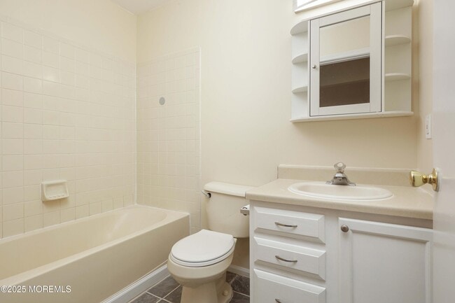 Building Photo - 90 Puffin Glade