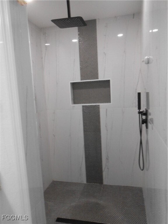 Building Photo - 601 Clayton Ave