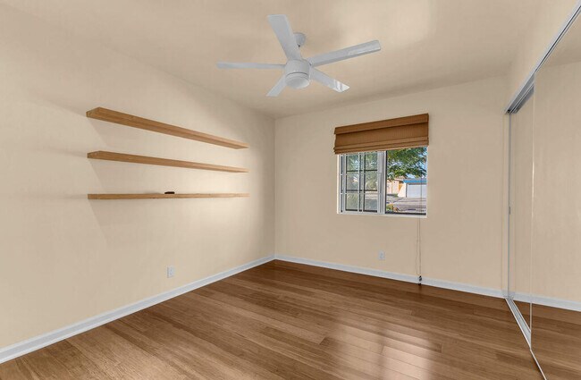 Building Photo - 74773 Leslie Ave