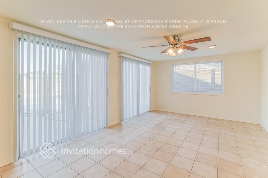 Building Photo - 512 N Los Feliz Dr