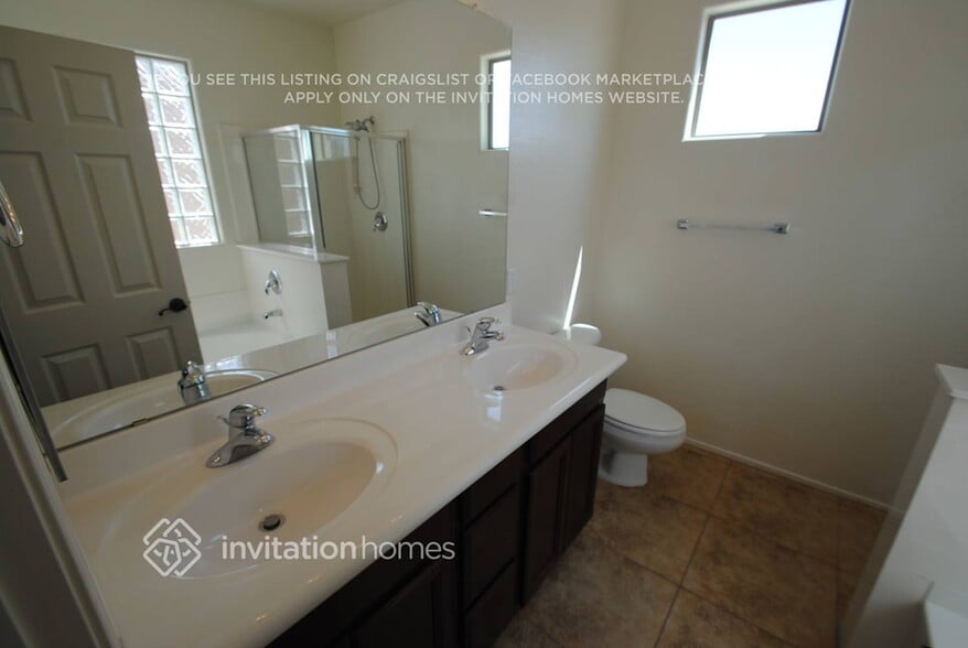 Building Photo - 4406 W Hasan Dr