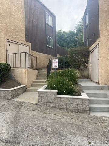 Building Photo - 1826 Garvey Ave