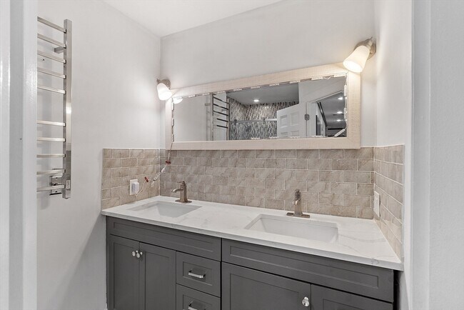 Building Photo - 34 Wildmeadow Rd