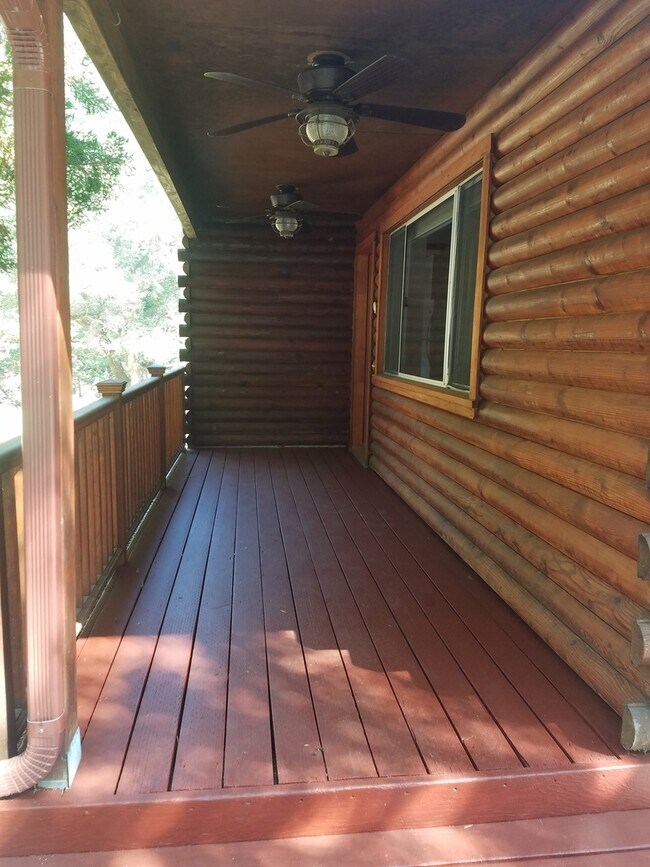 Building Photo - Serene Log Cabin Living in the Sunol Valle...