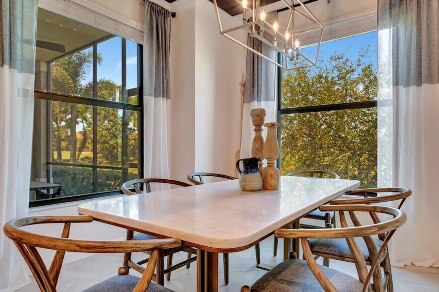 Building Photo - 5720 Palmer Cir