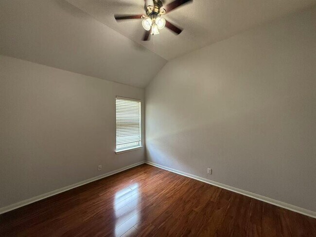 Building Photo - 17825 Madden Dr