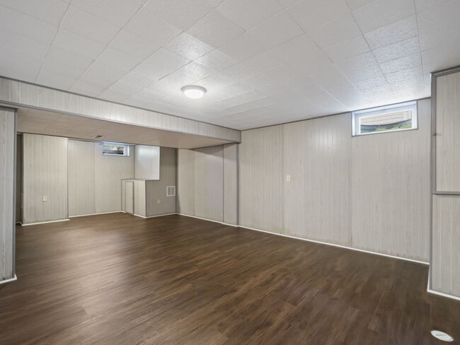 Building Photo - 2236 Golden Meadows St