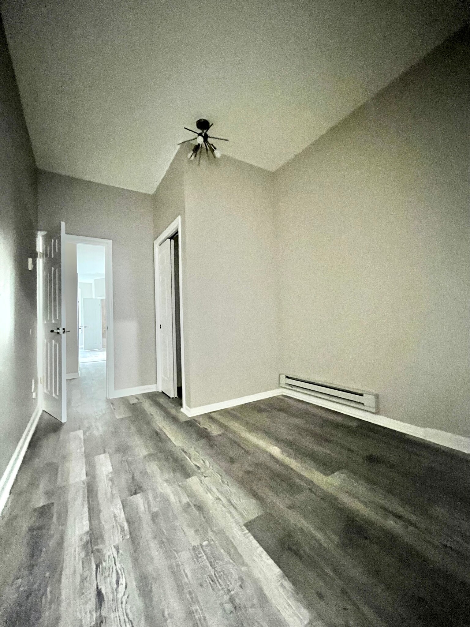 111 Prospect St 1R - 108 Prospect St