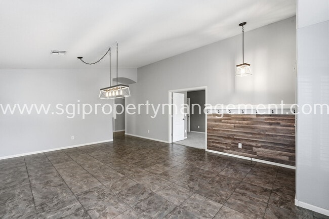 Building Photo - 12148 W Electra Ln