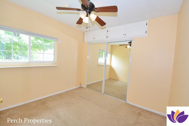 Building Photo - 22149 Wyandotte St