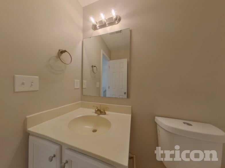 Building Photo - 5015 Sam Rhyne Ct