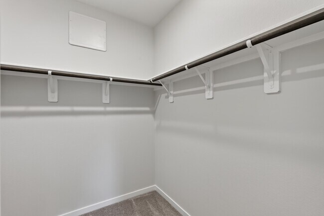 Building Photo - 7762 Bergamot Cir