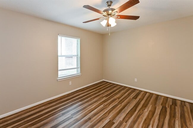 Building Photo - 10939 Mockingbird Pl