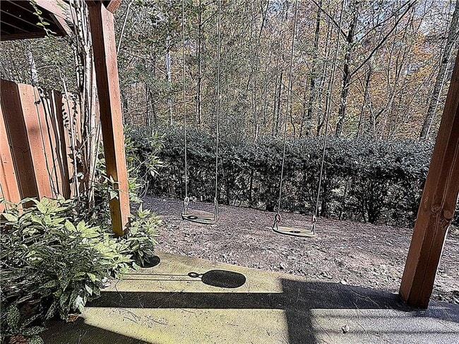 Building Photo - 3779 Chattahoochee Summit Dr SE