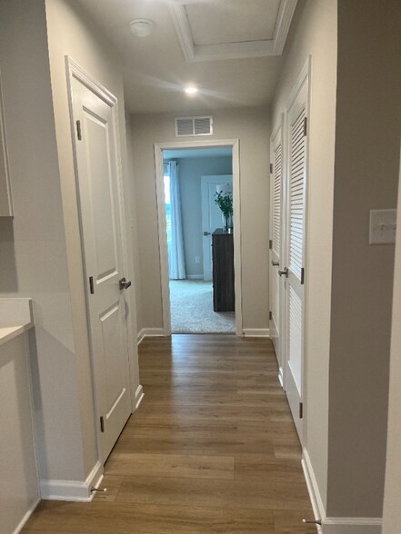 Building Photo - 509 Porter Cir