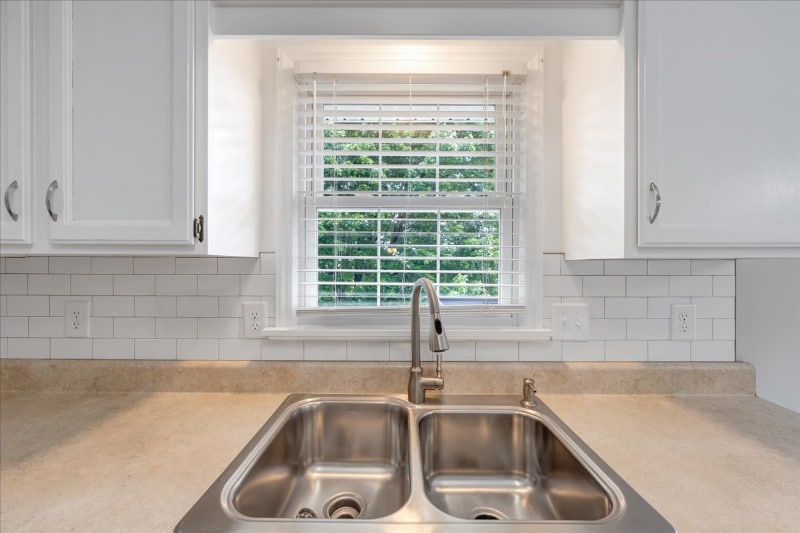 Building Photo - 165 N Rome Dr