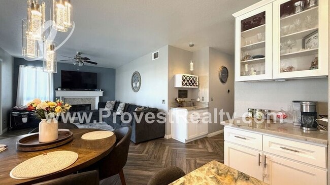 Building Photo - 12988 Claremont Ct