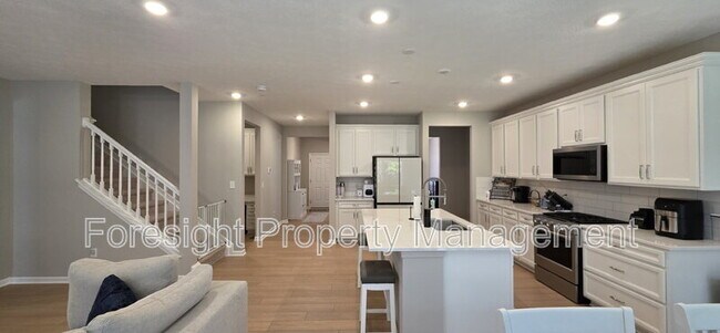 Building Photo - 653 Mill Stone Dr