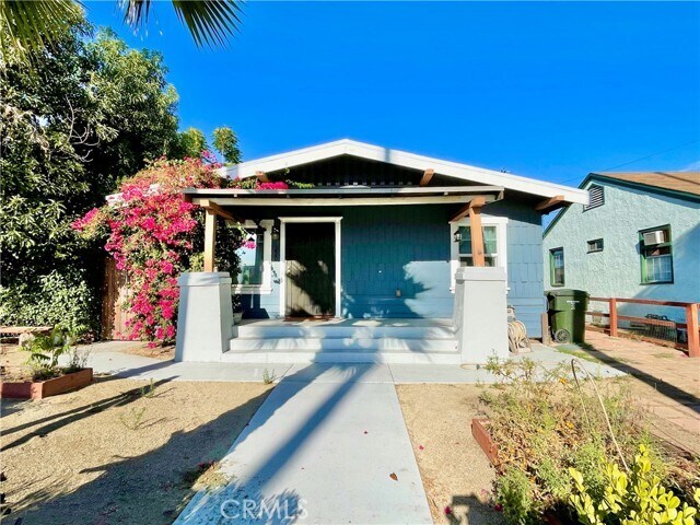 Building Photo - 220 Palm Pl