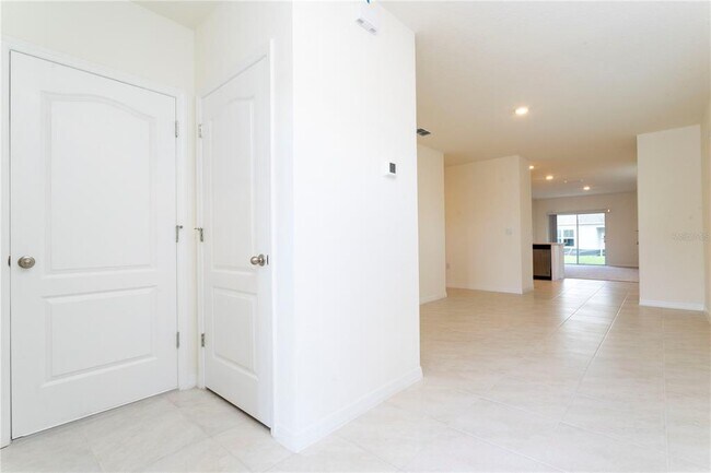 Building Photo - 2847 Common Crane Ct