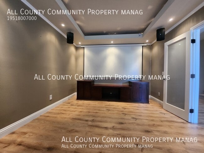 Building Photo - 25255 High Plains Ct
