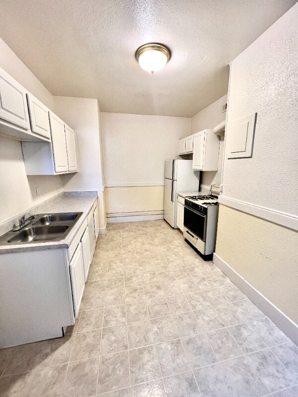 Building Photo - 816 S 8th St