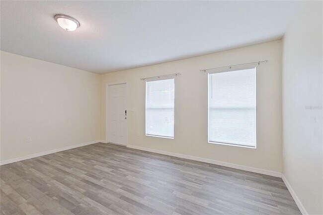 Building Photo - 27008 Anthony Ave