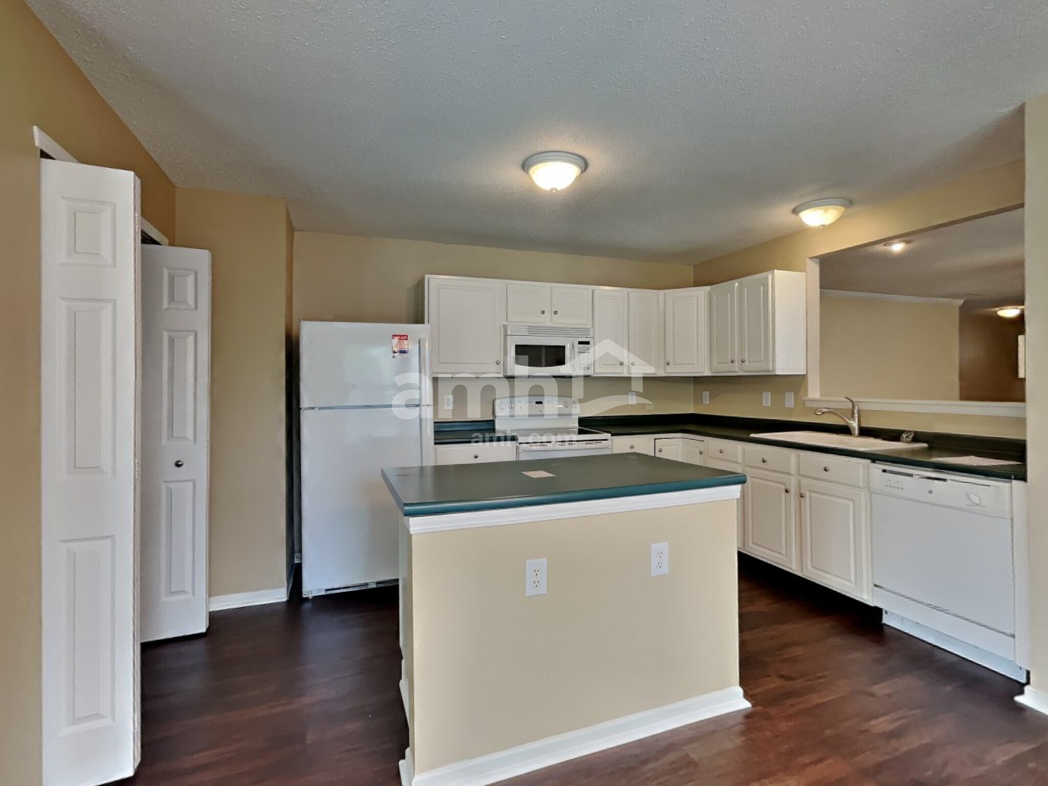 Building Photo - 14337 Orange Blossom Trail