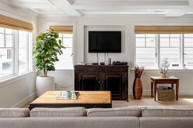 Building Photo - Luxurious 2-Bed, 2.5-Bath Coastal Retreat ...