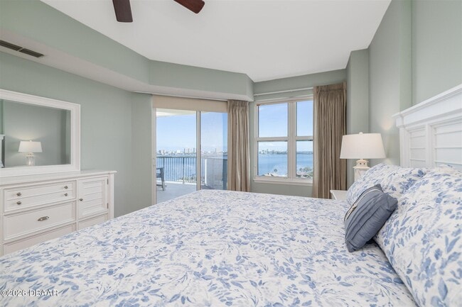 Building Photo - 2801 S Ridgewood Ave