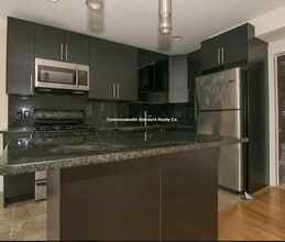 Building Photo - 1616 Beacon St