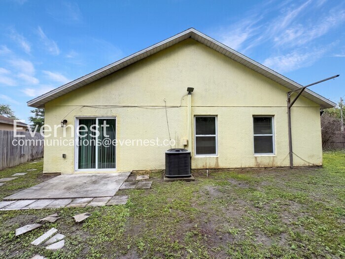 Building Photo - 7870 Pine Fork Dr