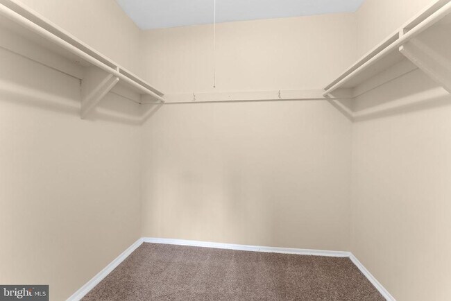 Building Photo - 5500 Karen Elaine Dr