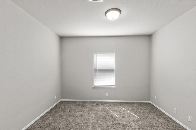 Building Photo - 12352 Stansbury Dr