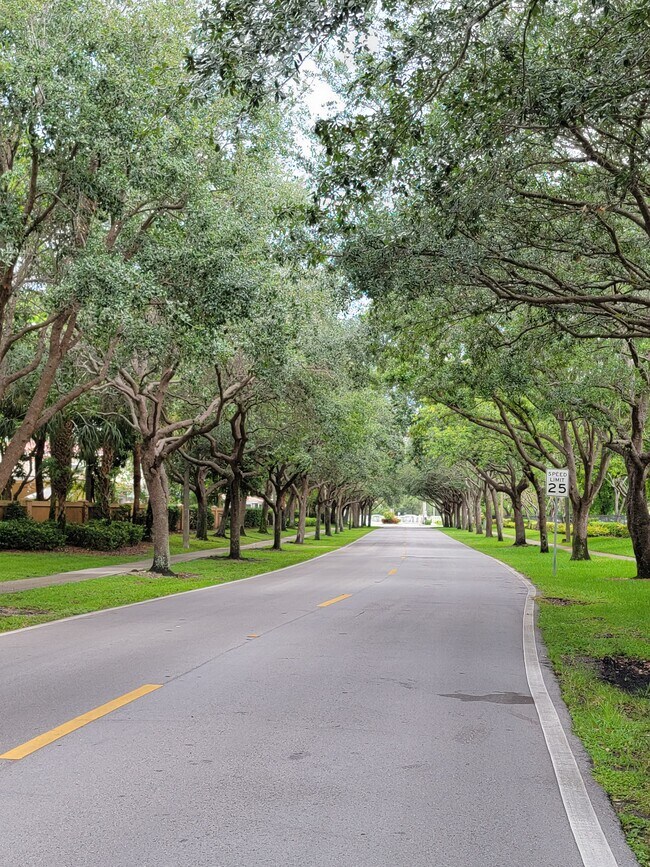 Building Photo - 3919 Passion Flower Rd